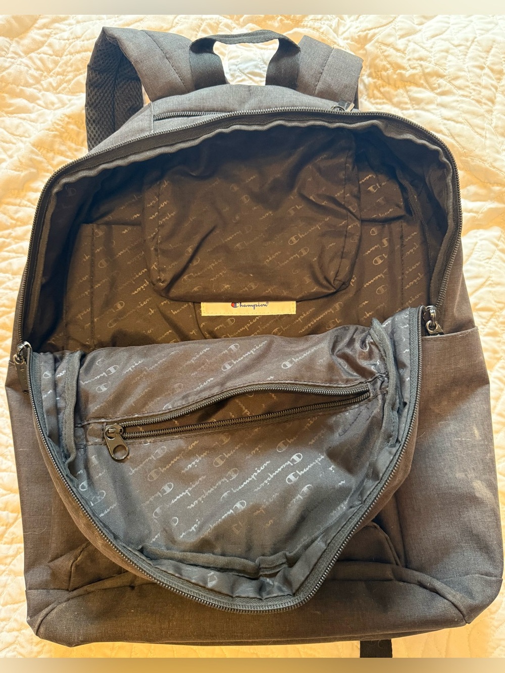 Champion backpack - Picture 2 of 2